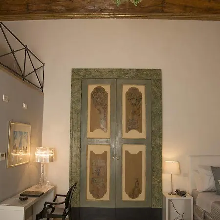 Chiara Hotel