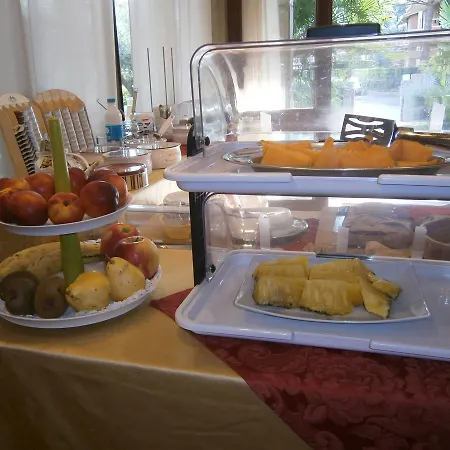 Chiara Hotel Sirmione