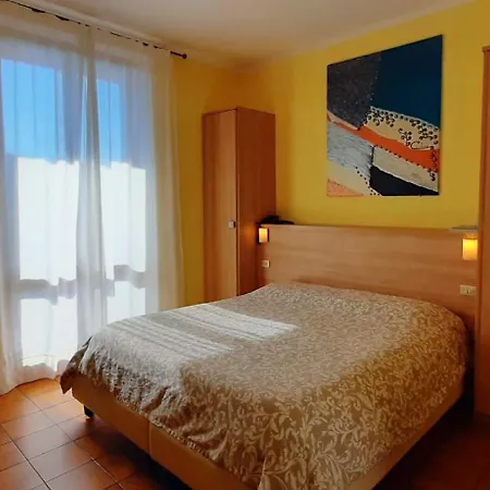 Chiara Hotel 3*
