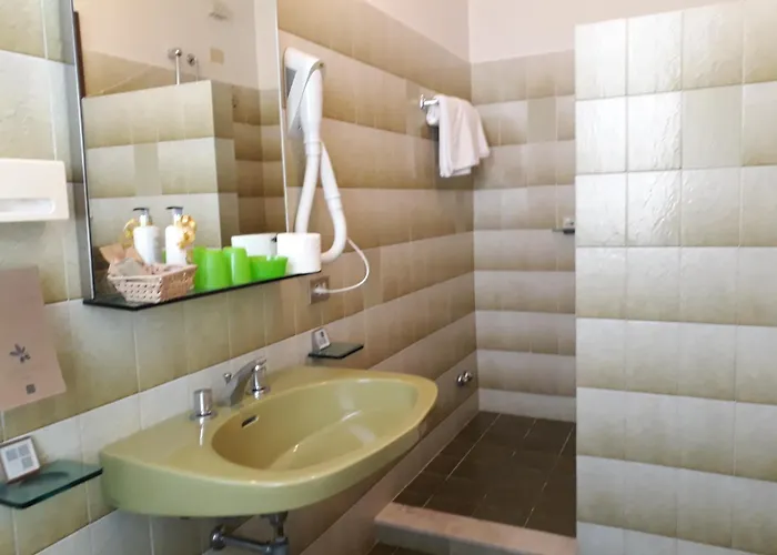 Chiara 3* Сирмионе